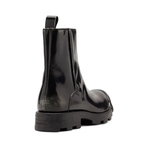 Zip-Detail Oval-Plaque Boots