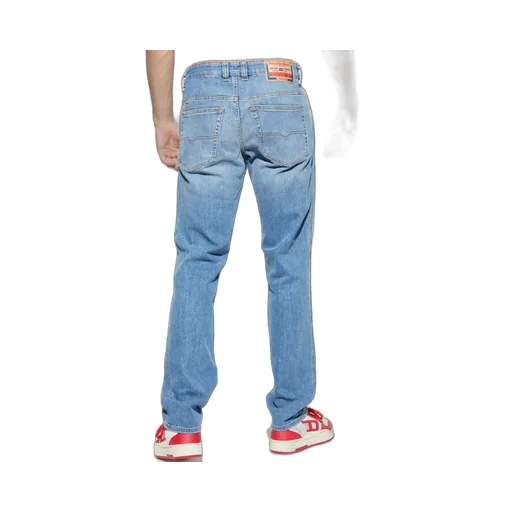 D-Vyl Logo-Patch Jeans