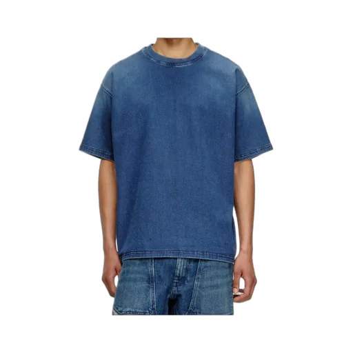 Short-Sleeved T-Shirt