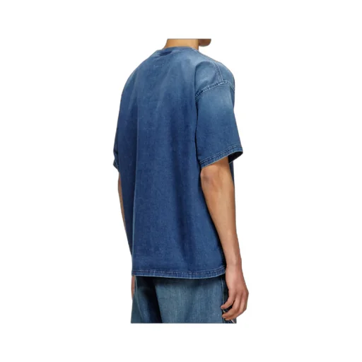 Short-Sleeved T-Shirt