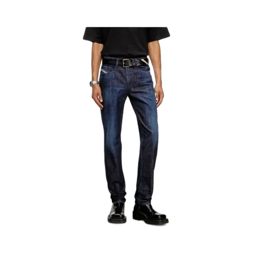 D-Finitive Regular Jeans