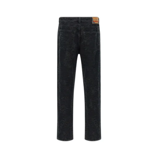 Destroyed-Effect Jeans
