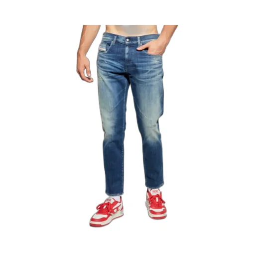 D-Strukt Distressed Jeans
