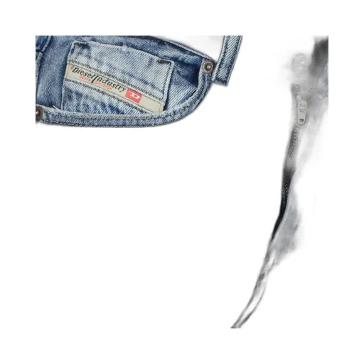 Wide-Leg Distressed Jeans