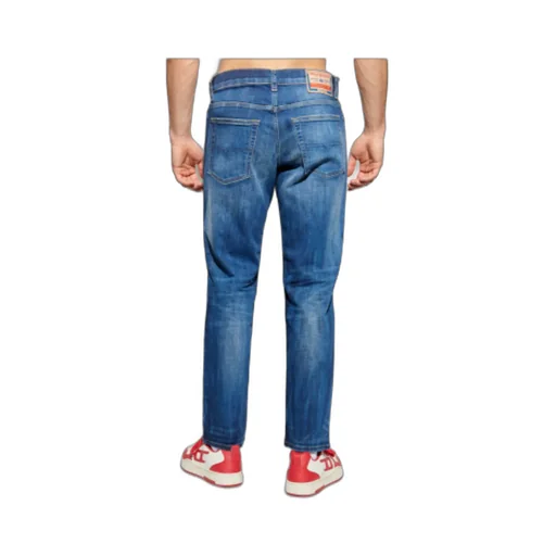 D-Finitive Distressed Jeans
