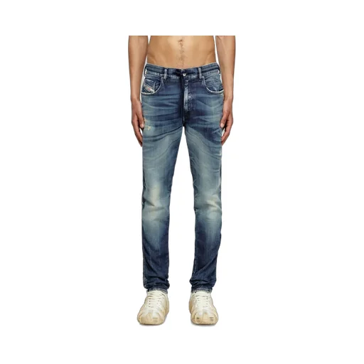 Distressed Skinny Jeans