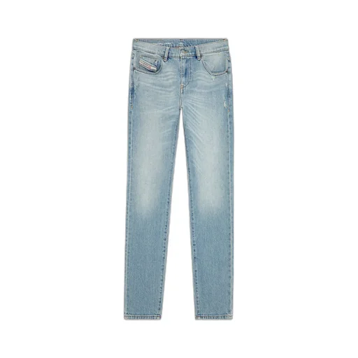 Belt-Loop Jeans