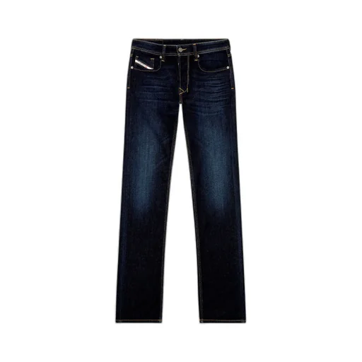 Larkee Straight-Leg Jeans