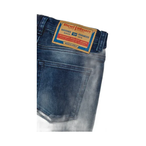 2010-J Jeans