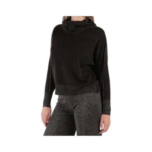 Long-Sleeved Ribbed Sweater