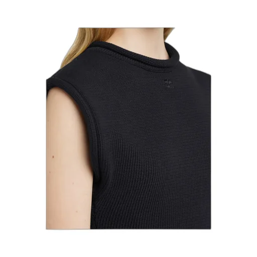 Cropped Knitted Tank Top