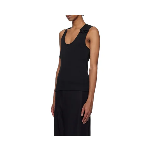 Round-Neck Vest