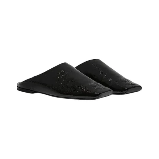 Heritage Square-Toe Mules