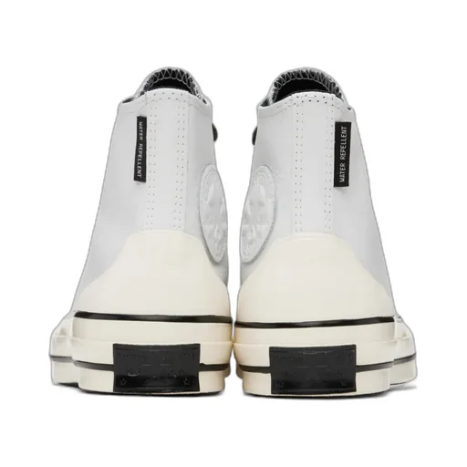 Logo Decorated High-Top Skate Shoes