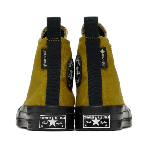 Logo Sticker High-Top Skate Shoes
