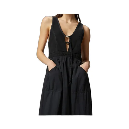 Long Sleeveless Dress
