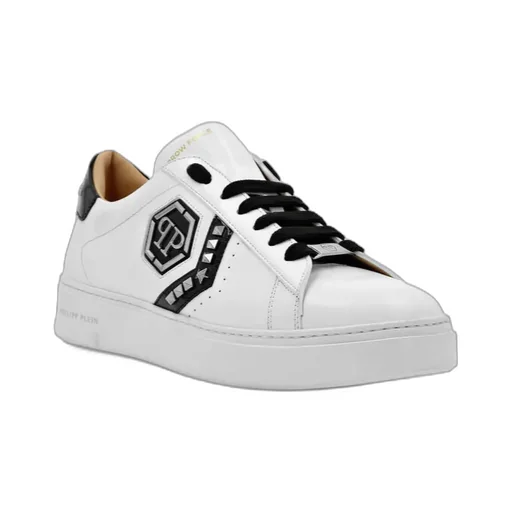Round-Head Sneakers