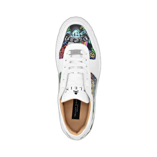 Lo-Top Sneakers