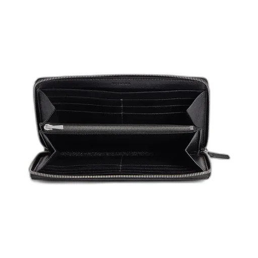 Credit Continental Zip Wallet