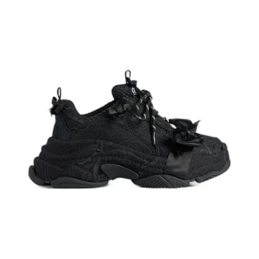Triple S Lace Sneaker