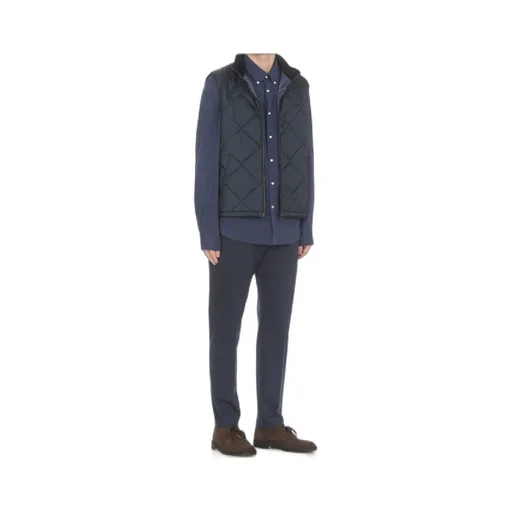 Buttoned Long-Sleeved Shirt