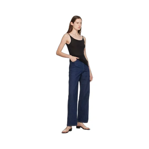Low Round Neck Vest