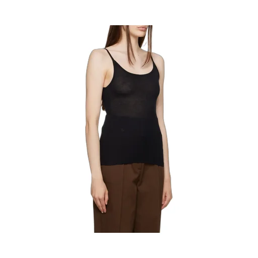 Low Round Neck Vest