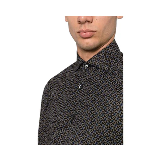 Long-Sleeved Shirt