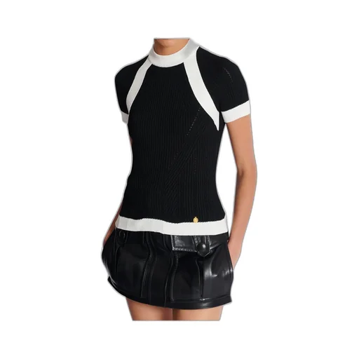 Short-Sleeved Knit Top