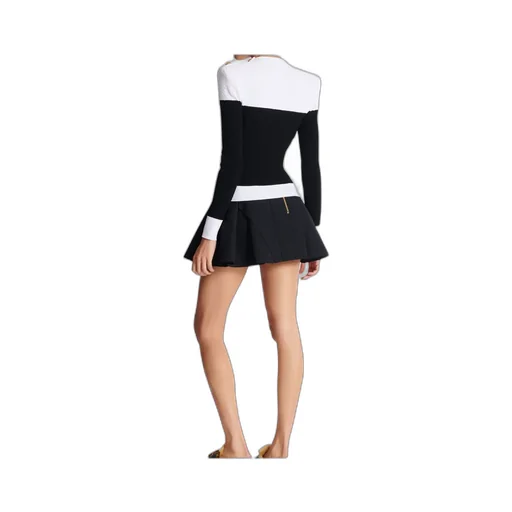 Long-Sleeved Two-Tone Knit Top