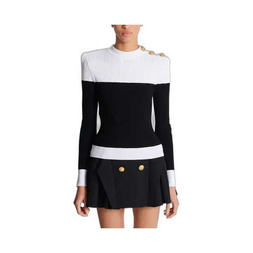 Long-Sleeved Two-Tone Knit Top