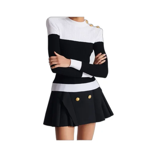 Long-Sleeved Two-Tone Knit Top