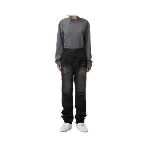 Belt-Loop Jeans