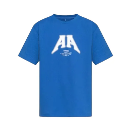 Short-Sleeved T-Shirt