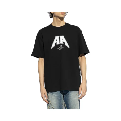 Short-Sleeved T-Shirt