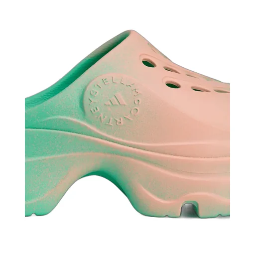 Clogs