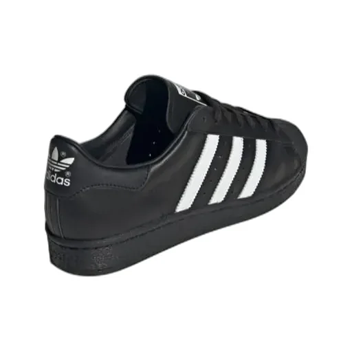 Superstar 82 Low-Top Sneakers