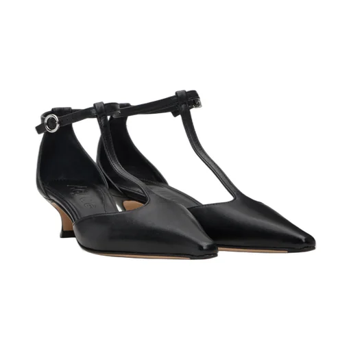 Liz T-Bar Heels