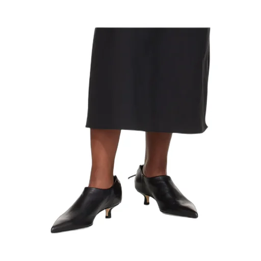 Virun Pointed-Toe Kitten-Heel Boots