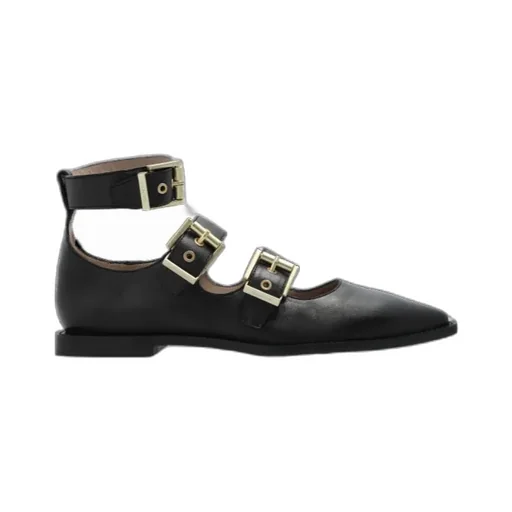 Buckle Detail Flat Shoes