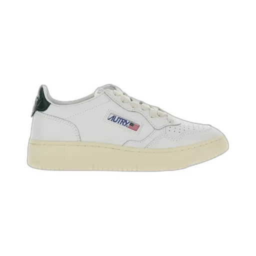 Medalist Low-Top Sneakers