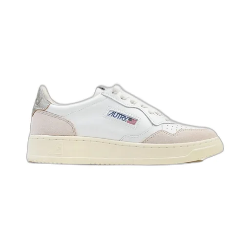 Medalist Low-Top Sneakers