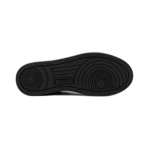 Medalis Platform Sneakers