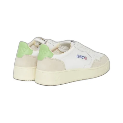 Medalist Low-Top Sneakers
