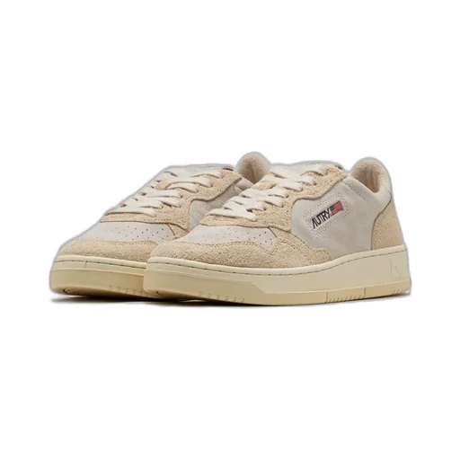 Medalist Low-Top Sneakers