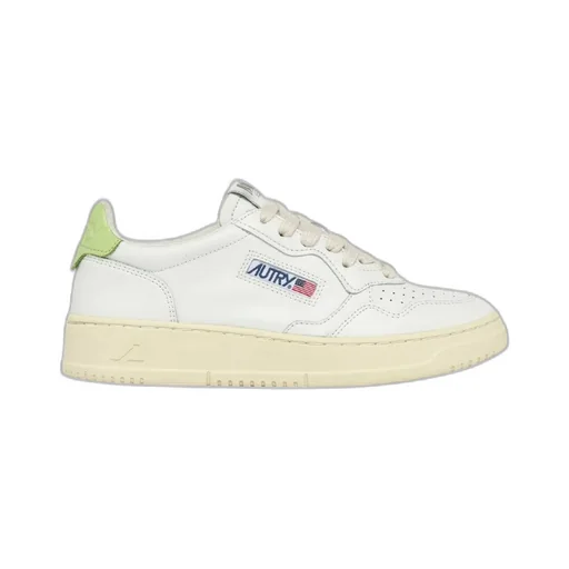 Medalist Low-Top Sneakers