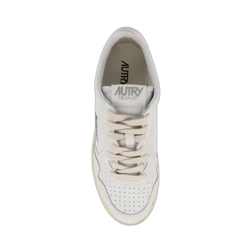 Low-Top Sports Shoes