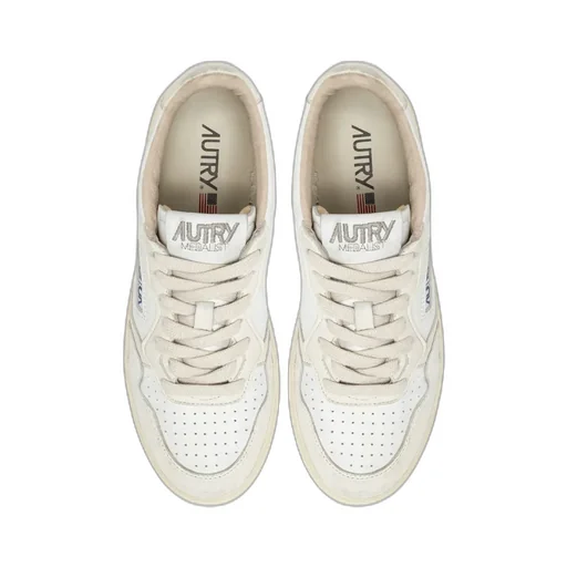 Medalist Low-Top Sneakers