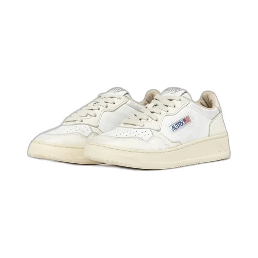 Medalist Low-Top Sneakers