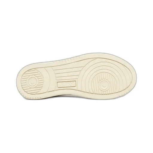 Medalist Low-Top Sneakers